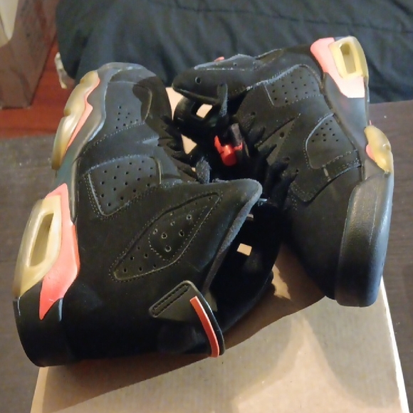 Jordan 6 Retro (GS) Rare 2014 OG Infrared Black Mens 6Y Womens 7.5 EUC - Picture 7 of 9